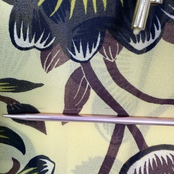 Ann Taylor Floral Semi Sheer Top Size PS Yellow Lightweight Office Casual - Picture 5 of 8